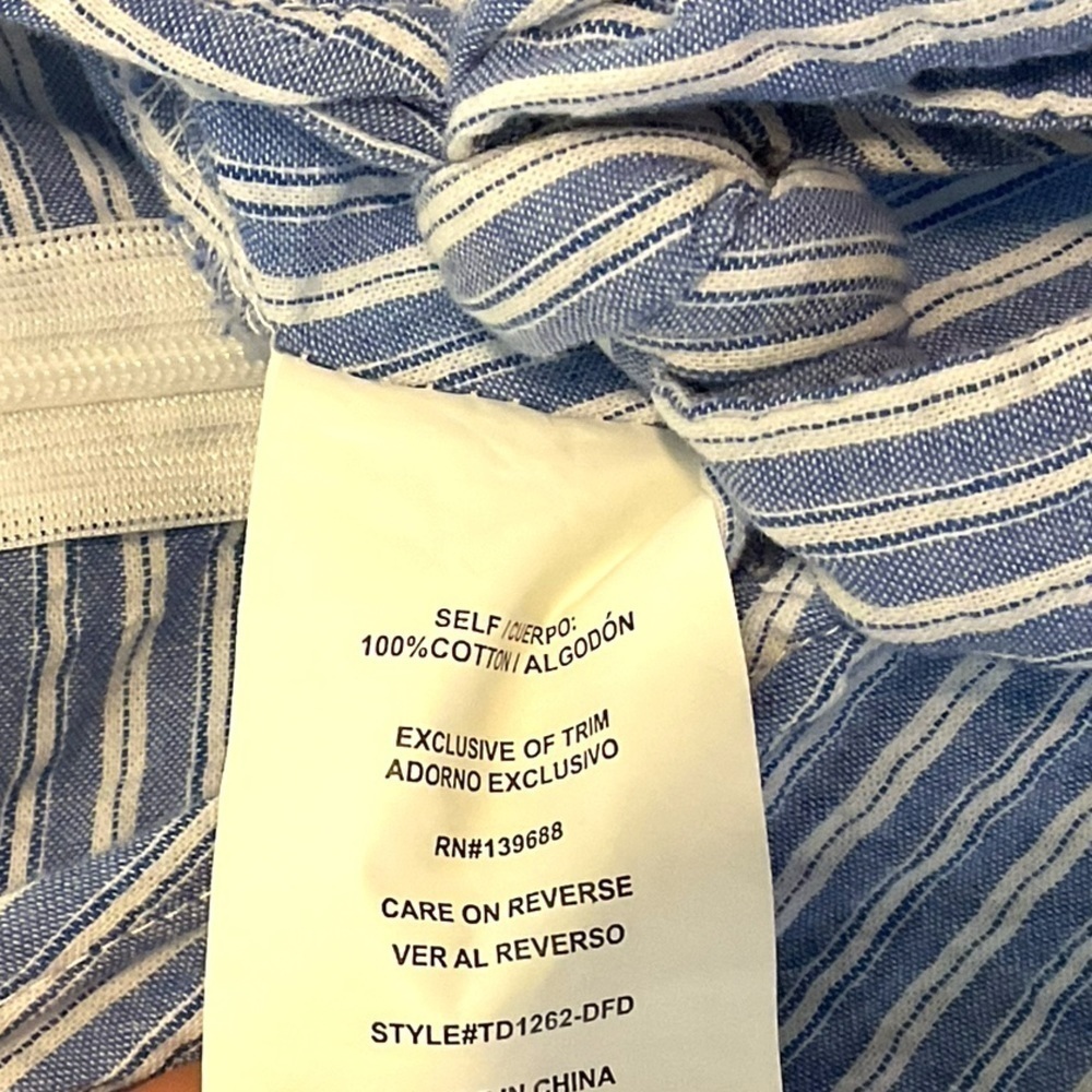Taylor & Sage Junior’s Seersucker Stripe Jumpsuit Blue White Size M - Picture 8 of 9